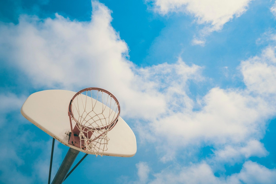 江苏队新球员庞峥麟哪所大学？答案：来宾市体校