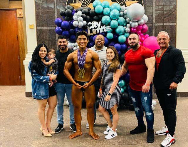 必发官网-异国健美比赛的中国冠军:体育如何塑造一个男子汉